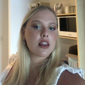 Meet your Posher, Angel